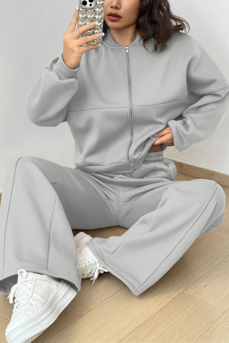 The Voyager Zip Set