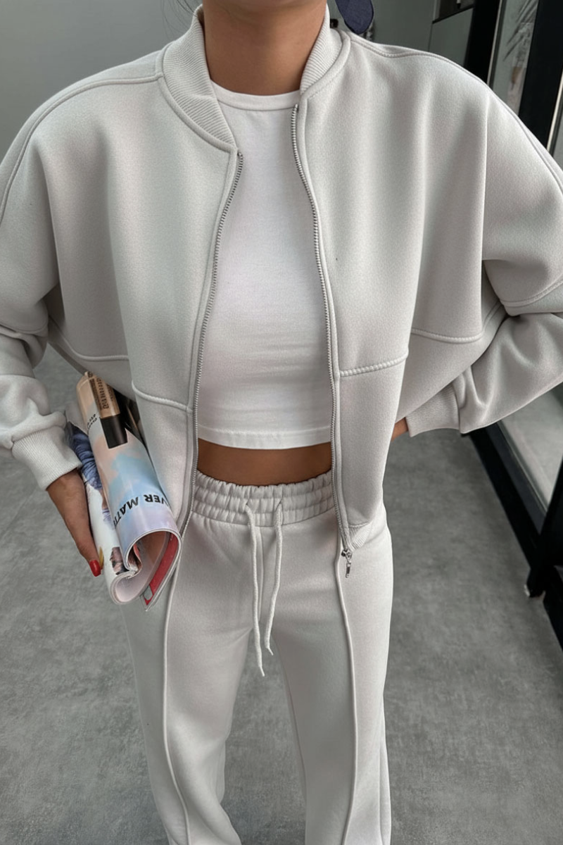 The Voyager Zip Set