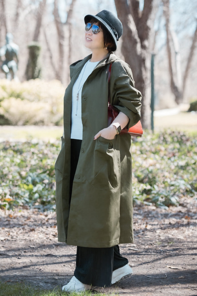 One Size Fits All Oversized Water Resistant Windbreaker Jacket